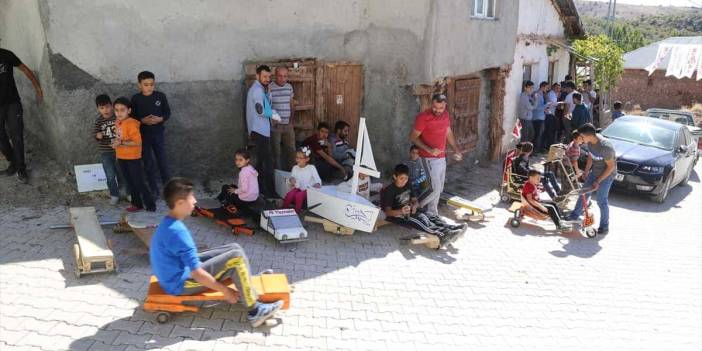 Konya'da bilyeli arabalar yarıştı