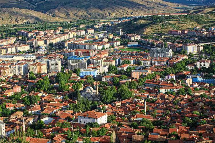 Türkiye’de yaşamak ve çalışmak için en iyi şehirler sıralandı! İşte illerin puanı ve Konya’nın sırası 35