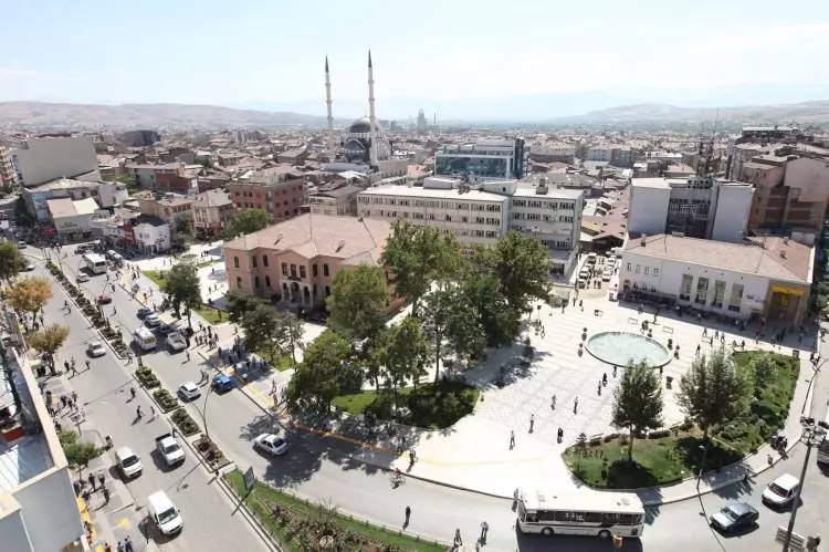 Türkiye’de yaşamak ve çalışmak için en iyi şehirler sıralandı! İşte illerin puanı ve Konya’nın sırası 68