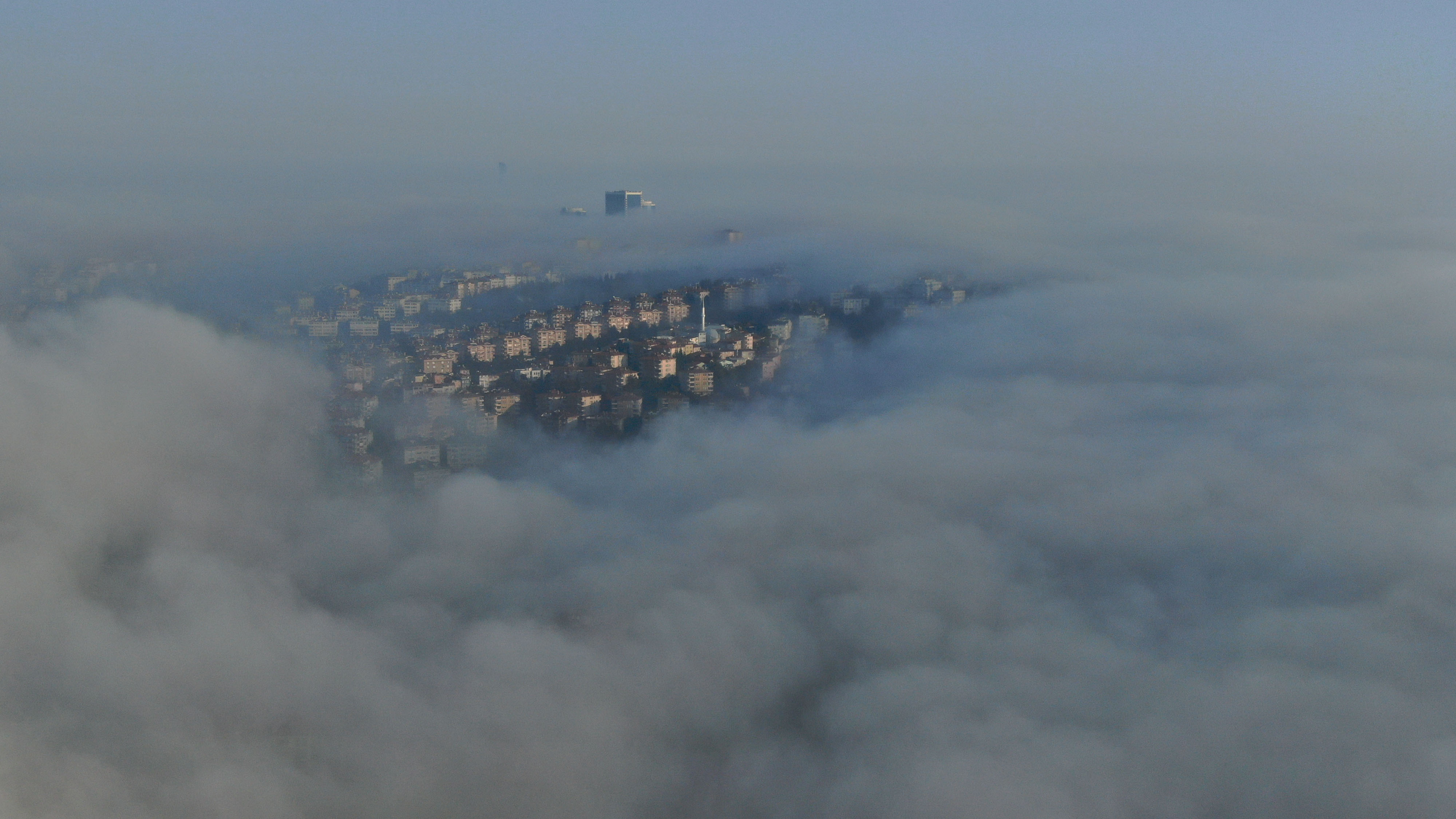 Boğaz'da büyüleyen sis manzarası 1