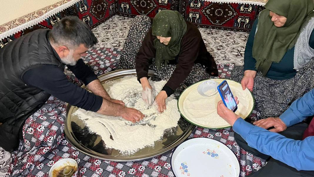 Konya’da kış akşamlarının vazgeçilmezi: Pişmaniye! 27