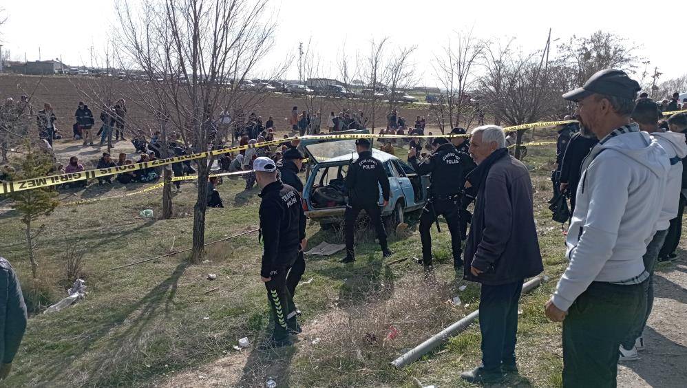 Konya’da ehliyetsiz sürücü durağa daldı! 4 ölü, 5 yaralı var 6
