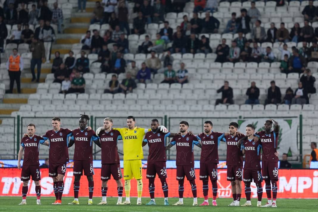 Konyaspor - Trabzonspor maçında gergin anlar 21