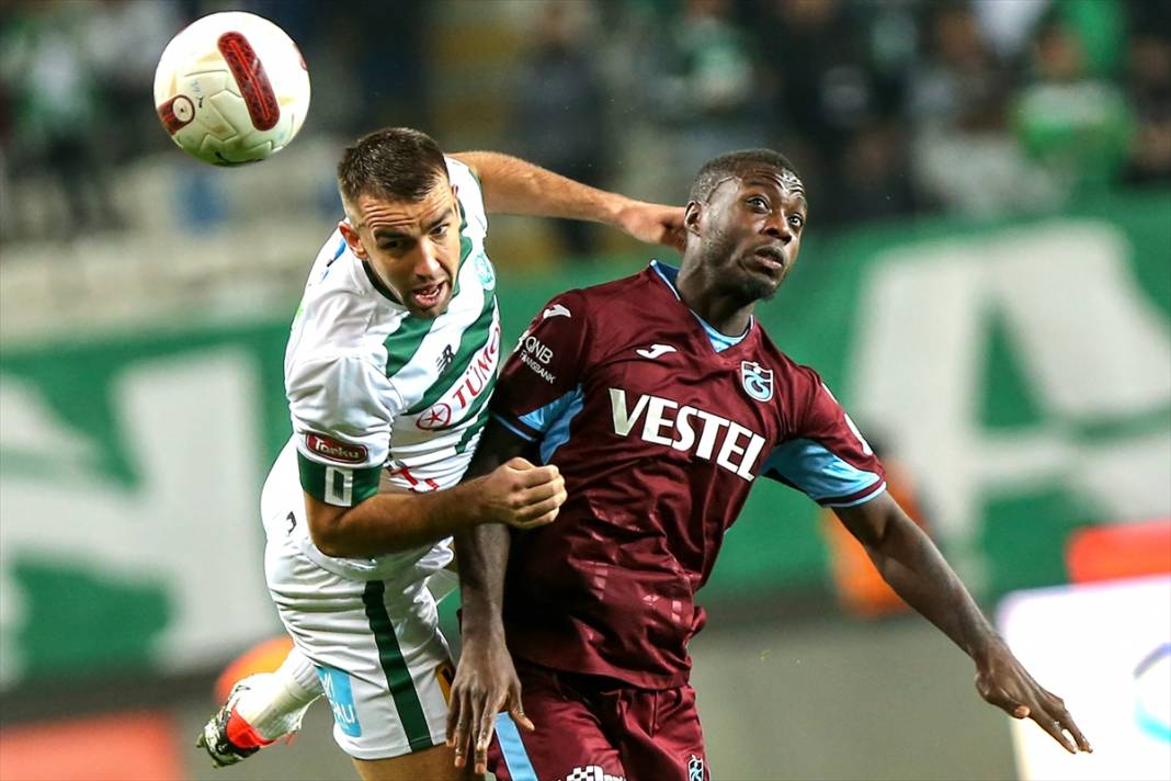 Konyaspor - Trabzonspor maçında gergin anlar 5