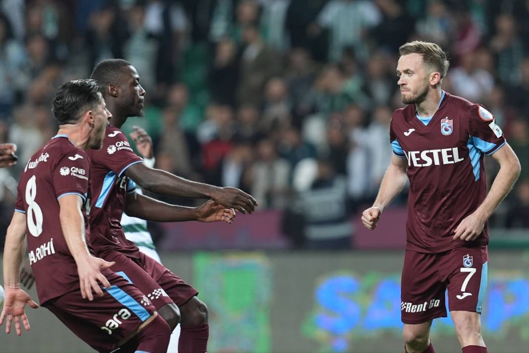 Konyaspor - Trabzonspor maçında gergin anlar 59