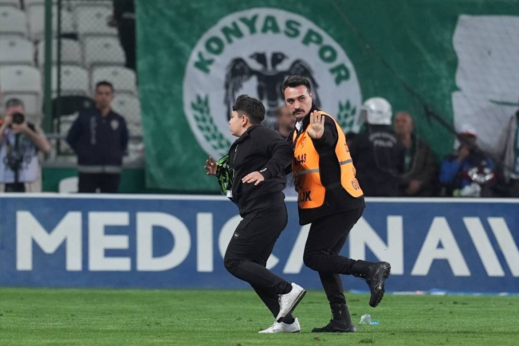 Konyaspor - Trabzonspor maçında gergin anlar 65