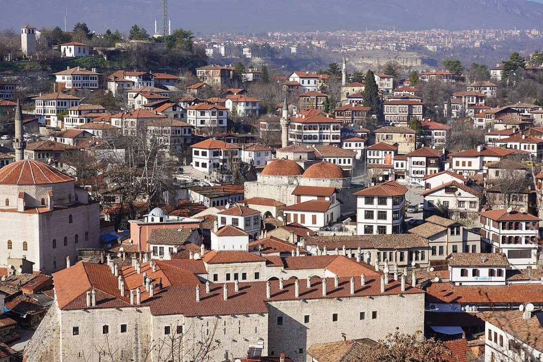 Türkiye'nin en zeki şehirleri belli oldu! Konya kaçıncı sırada? 53