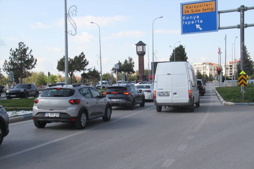 Demirkapı açıldı, yeni Konya-Antalya yolunda bayram yoğunluğu yaşanıyor 6