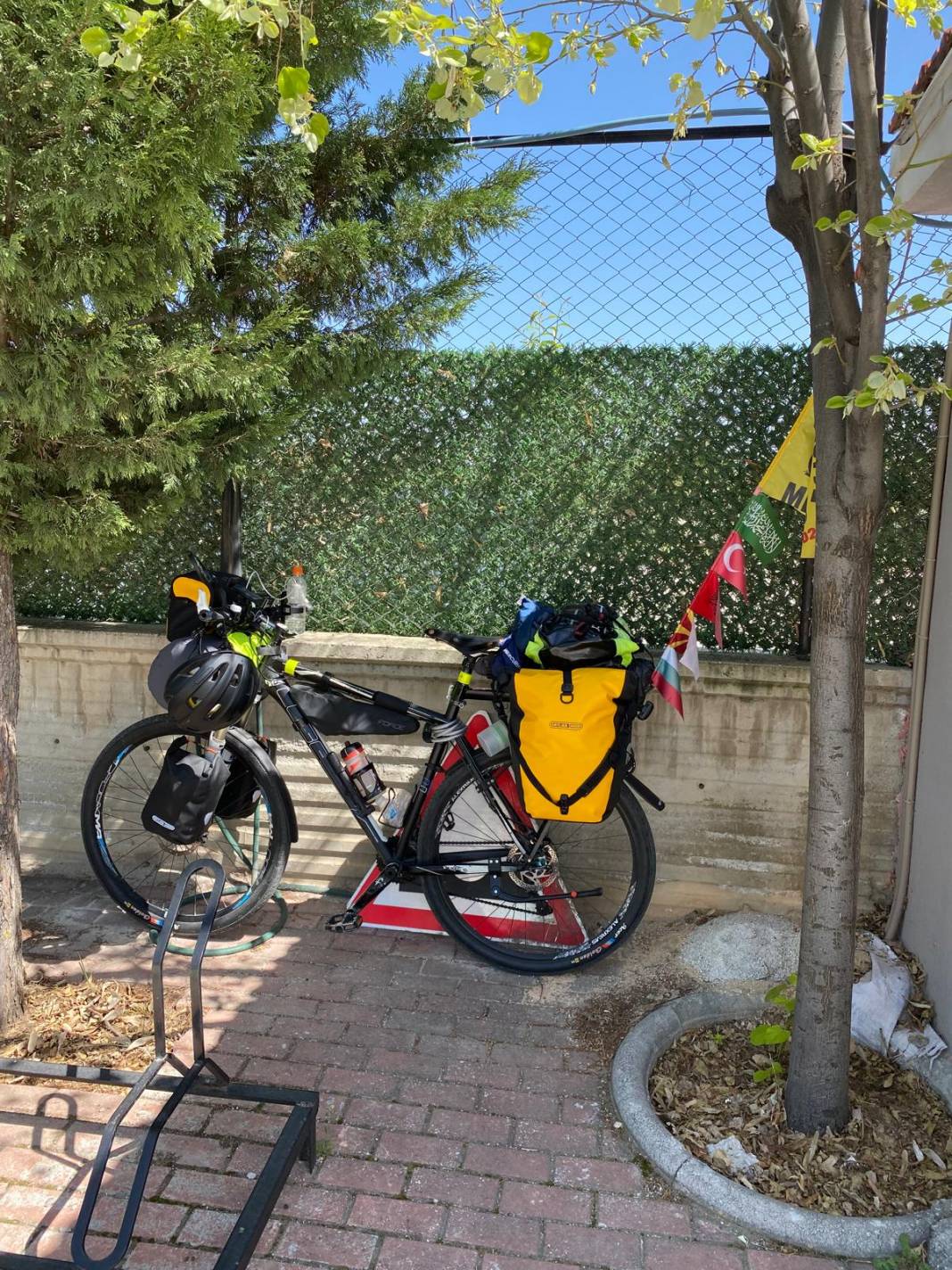 Mekke yolcusu Boşnak ve Arnavut bisikletçilerin Konya molası sona erdi 39