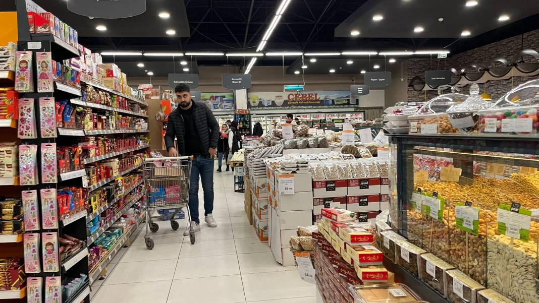 Konya'nın zincir marketi Çelikkayalar AVM'de indirim günleri başladı 8