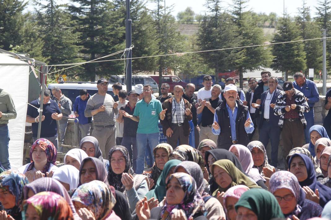 Konya Ovası yağışa hasret! 5 bin kişi duaya çıktı 1