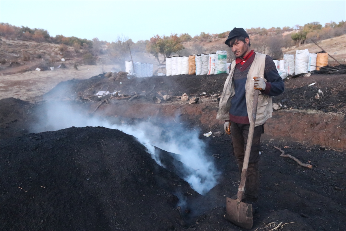 Mangal kömürü işçilerinin 'ekmek' mücadelesi 13