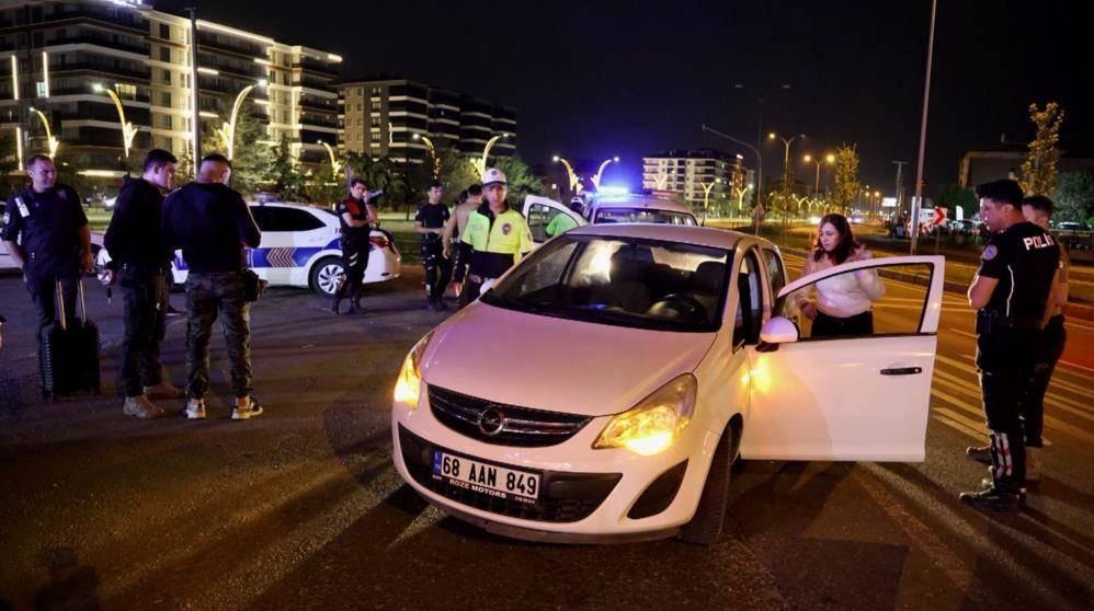 Konya yolunda polisin alkollü kadın sürücüyle imtihanı: 44. seferde başardı 3