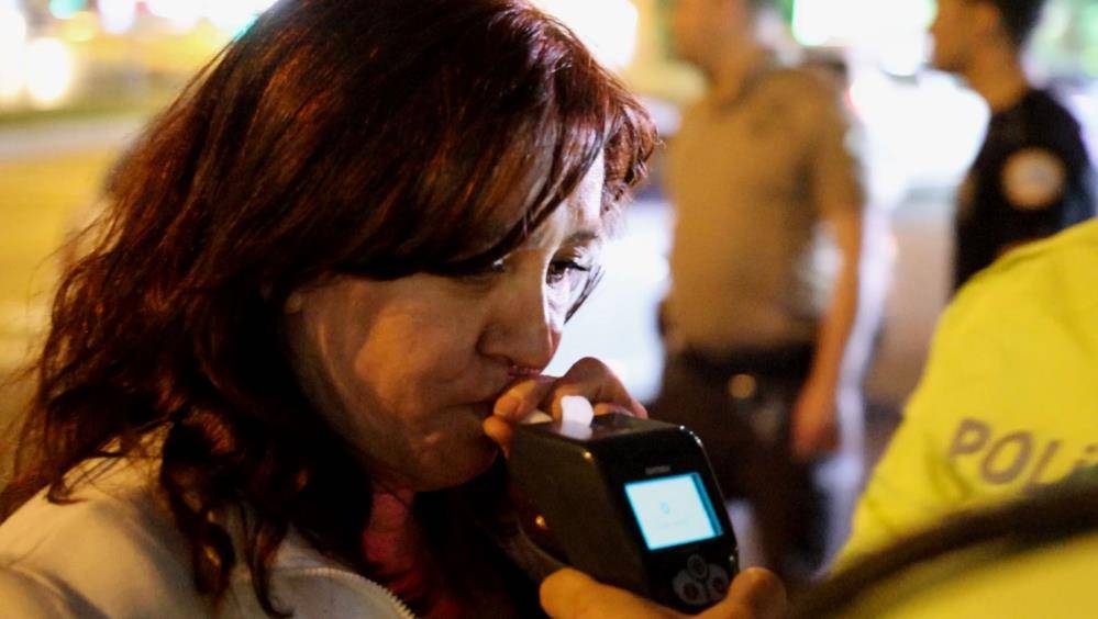 Konya yolunda polisin alkollü kadın sürücüyle imtihanı: 44. seferde başardı 6