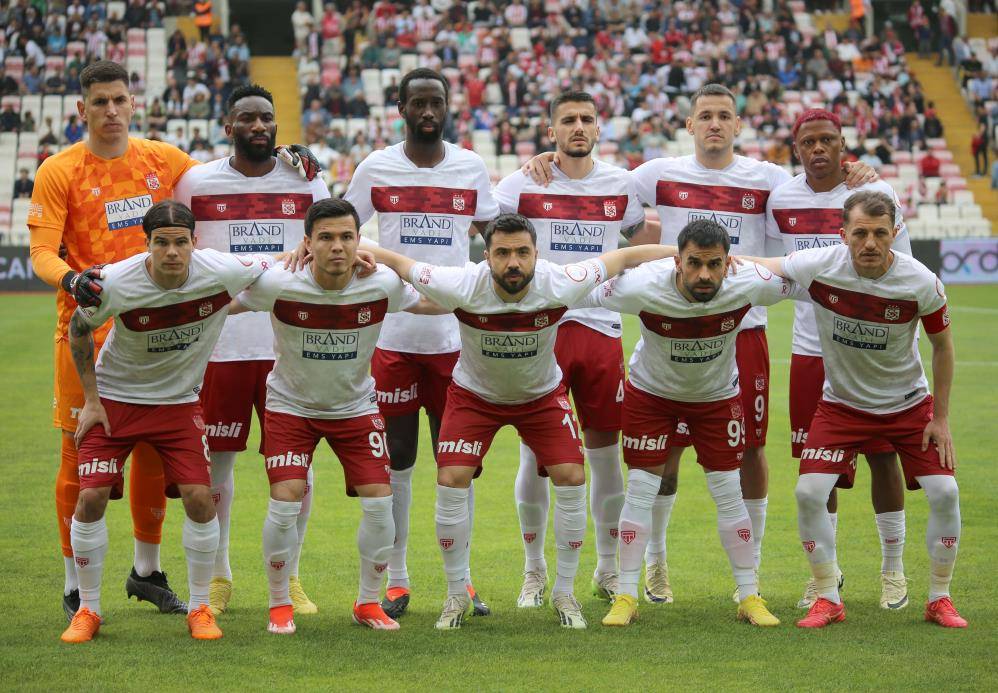 Konyaspor’un etkili oyun sergileyemediği Sivasspor maçından kareler 13