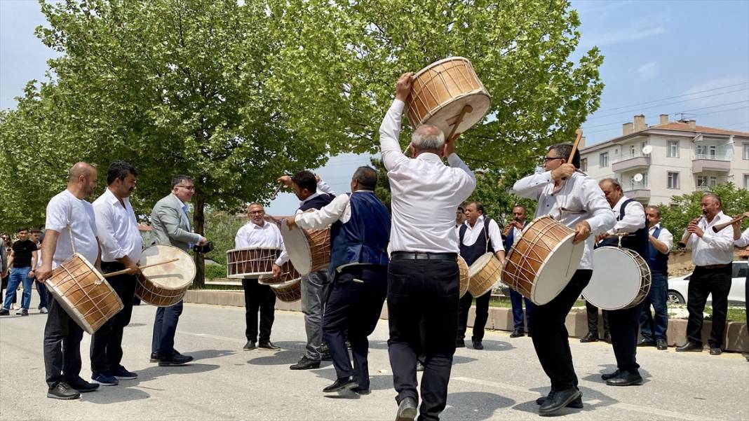 Hasadın kahramanları davul zurnayla Konya’ya uğurlandı 9