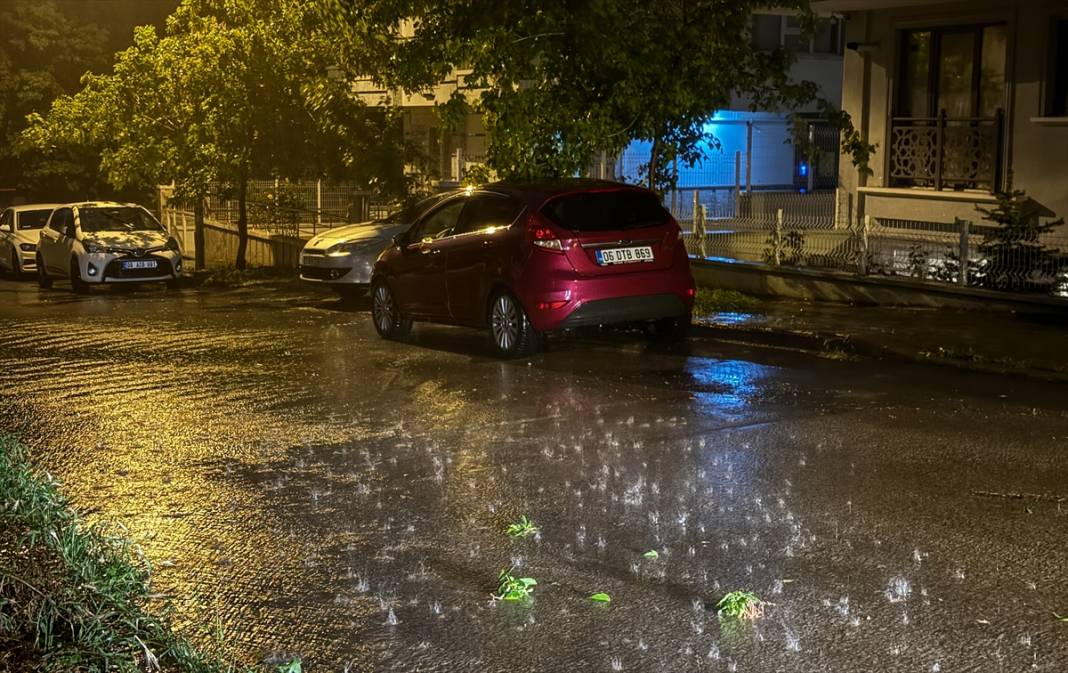 Ankara’yı sel aldı! Caddeler suyla doldu 30