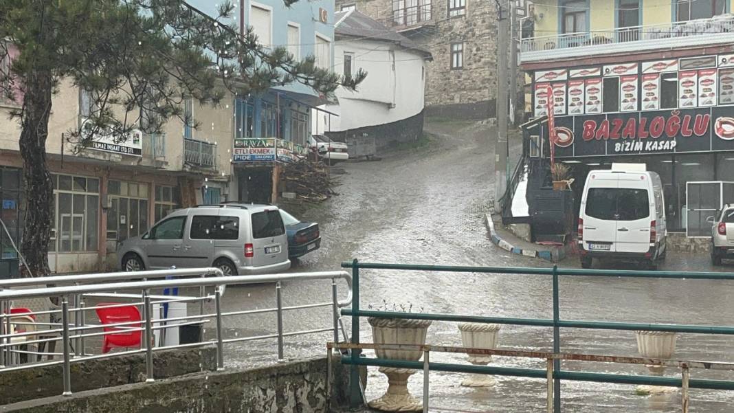 Konya’ya kış geri geliyor: Uyarının kodu yine sarı! 15