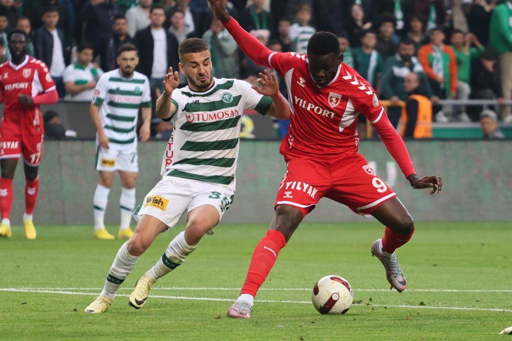 Konyaspor ilk yarıda fişi çekti! 3 gollü maçtan kareler 16