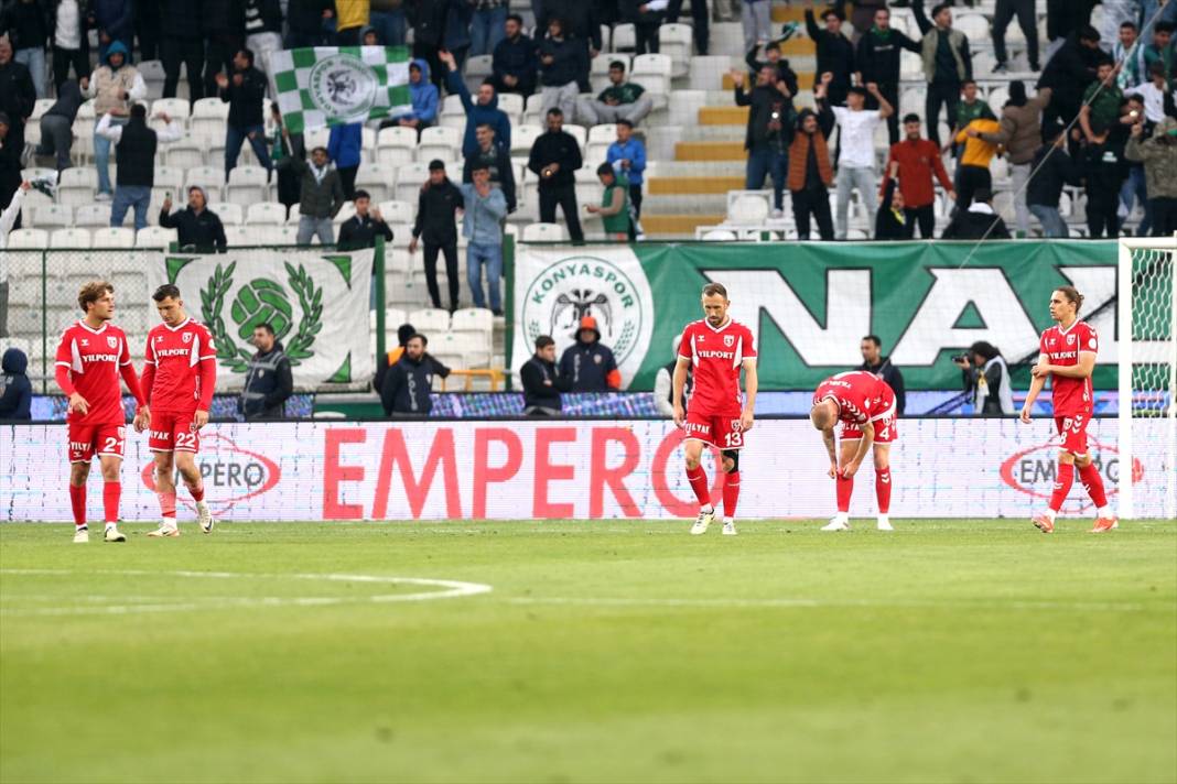 Konyaspor ilk yarıda fişi çekti! 3 gollü maçtan kareler 44