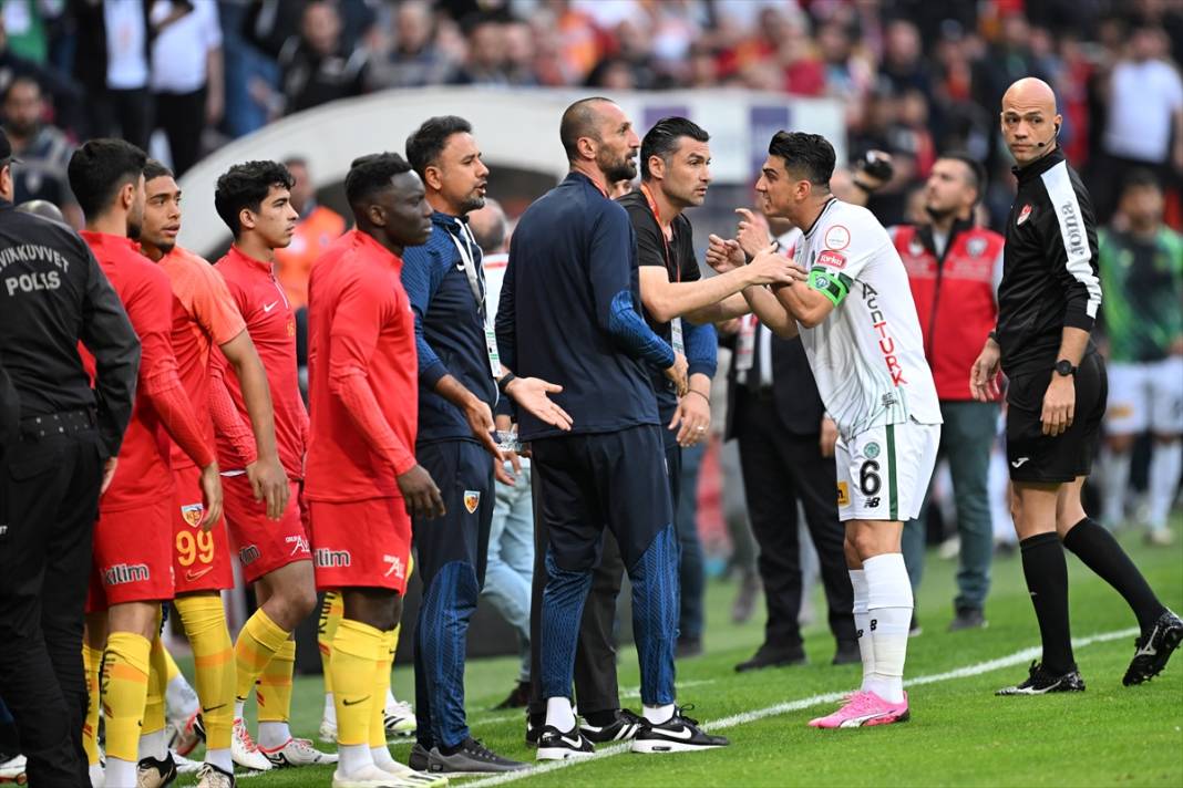 Ligde kalma hesapları yapan Konyaspor’un Kayserispor maçından kareler 18