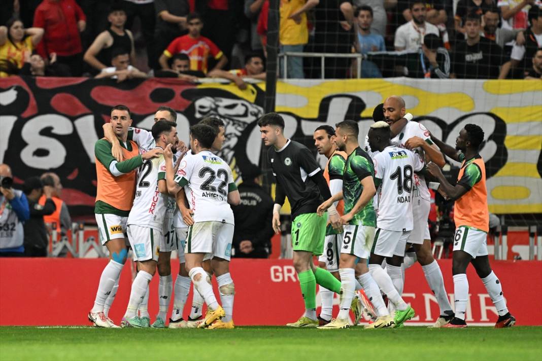 Ligde kalma hesapları yapan Konyaspor’un Kayserispor maçından kareler 34