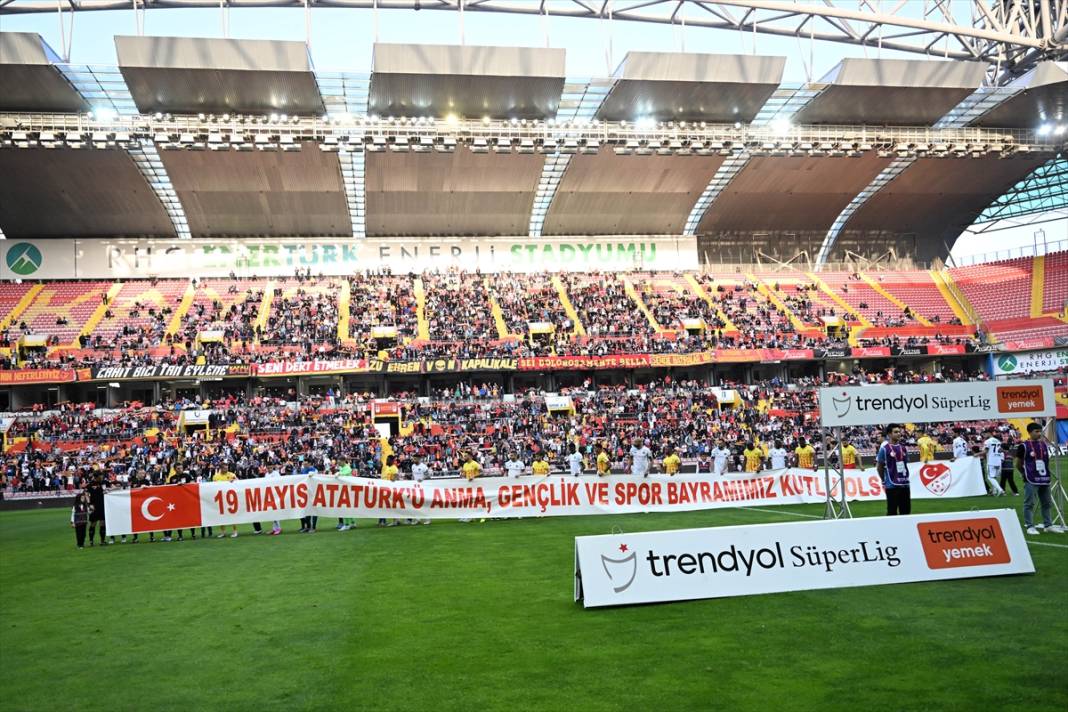 Ligde kalma hesapları yapan Konyaspor’un Kayserispor maçından kareler 35