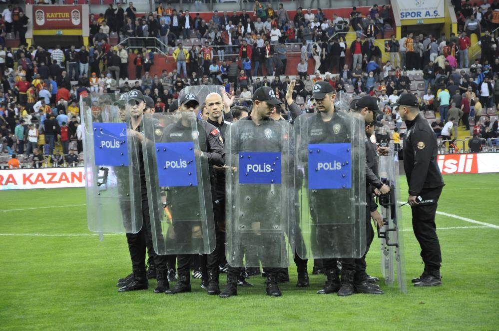 Ligde kalma hesapları yapan Konyaspor’un Kayserispor maçından kareler 39