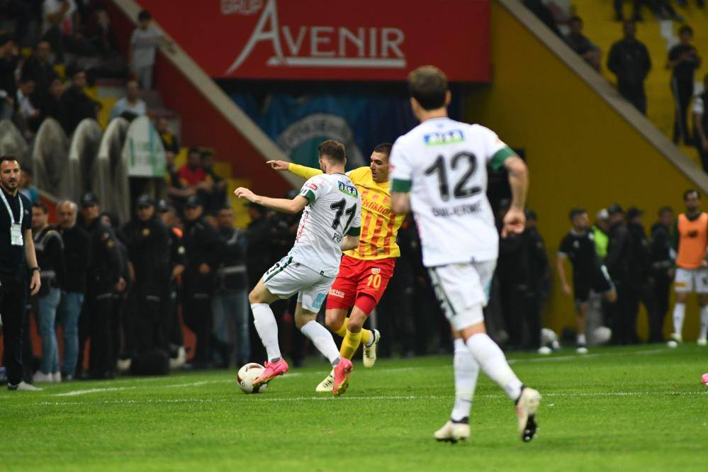 Ligde kalma hesapları yapan Konyaspor’un Kayserispor maçından kareler 45