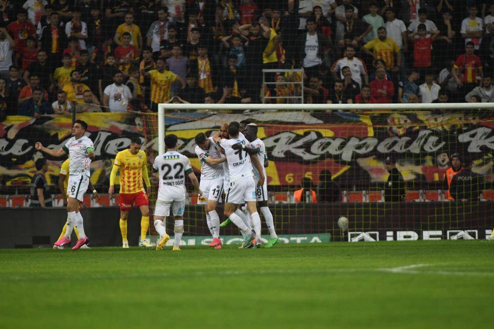 Ligde kalma hesapları yapan Konyaspor’un Kayserispor maçından kareler 49
