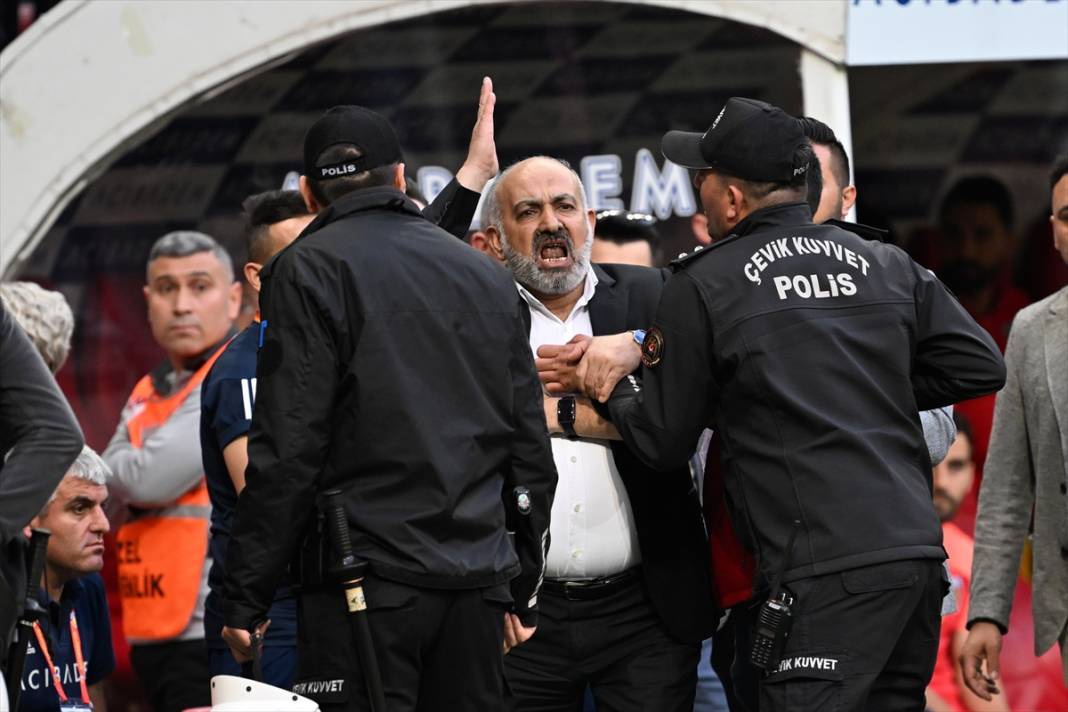 Ligde kalma hesapları yapan Konyaspor’un Kayserispor maçından kareler 61
