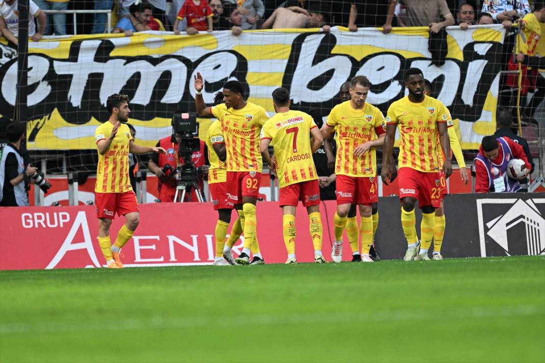 Ligde kalma hesapları yapan Konyaspor’un Kayserispor maçından kareler 62