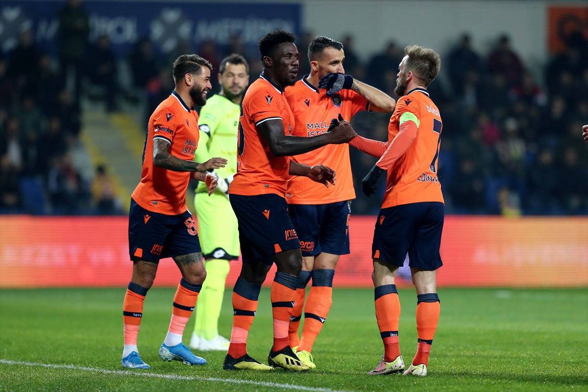 Başakşehir-Konyaspor maçından kareler 15