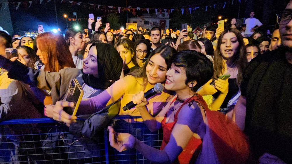 Hatay'da depremi yaşadı, Konya'ya yerleşti, Aydın'da Festival Güzeli seçildi 7