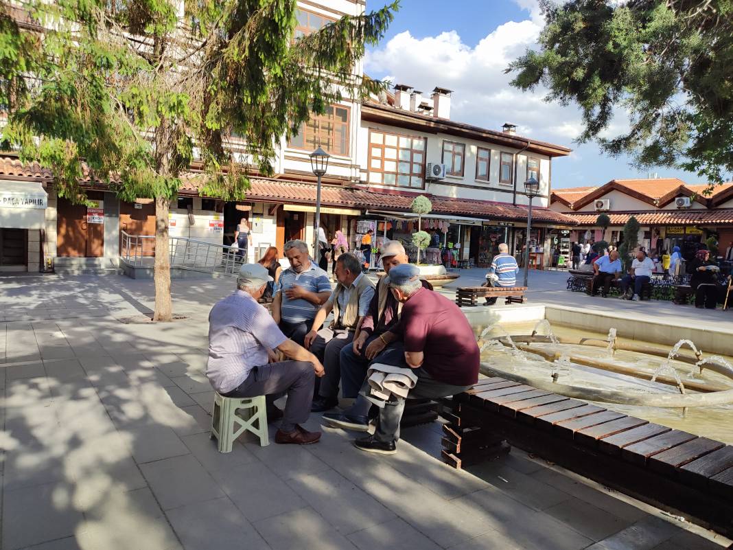 Konya, şehirde yaşayan emekli sayısıyla gündem oldu 20