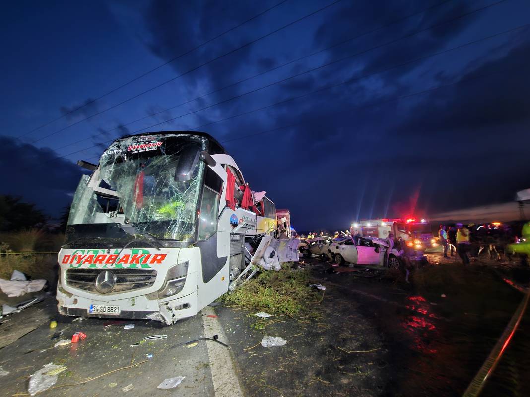 Türkiye’yi hüzne boğan kaza: 10 ölü, 39 yaralı 6