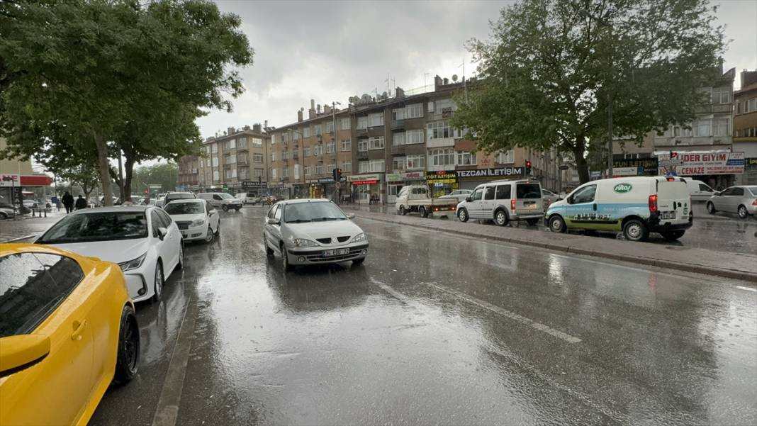 Konya yağışta Mayıs rekoruna koşuyor! Tüm şehre yeni uyarı geldi 4