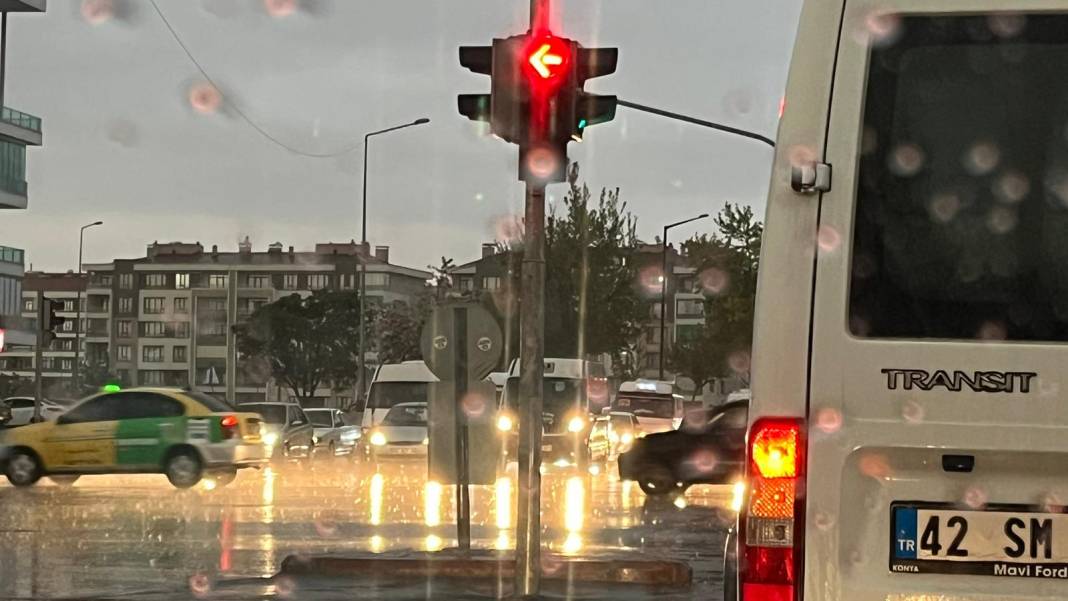 Konya yağışta Mayıs rekoruna koşuyor! Tüm şehre yeni uyarı geldi 8