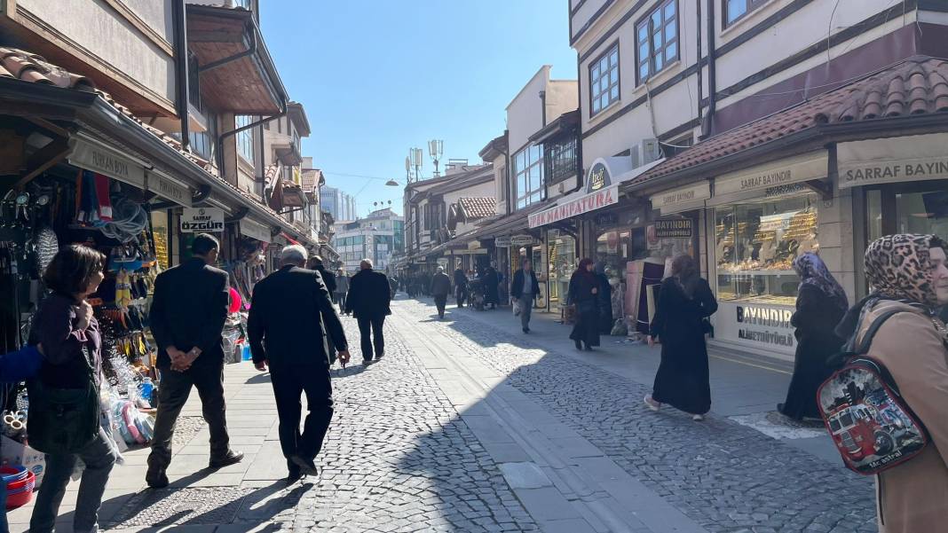 Konya bugün de ıslandı! Yeni tahminler 30 dereceyi gösteriyor 6