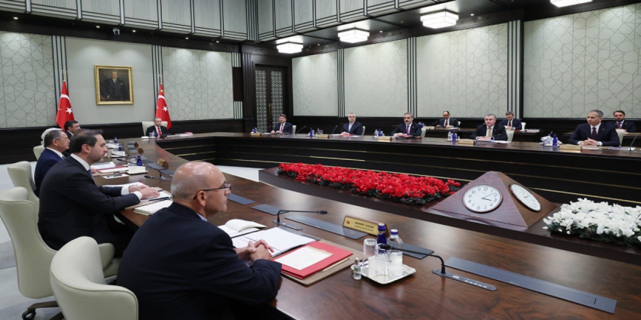 Son Dakika: 8 saat süren Cumhurbaşkanlığı Kabine toplantısı sona erdi