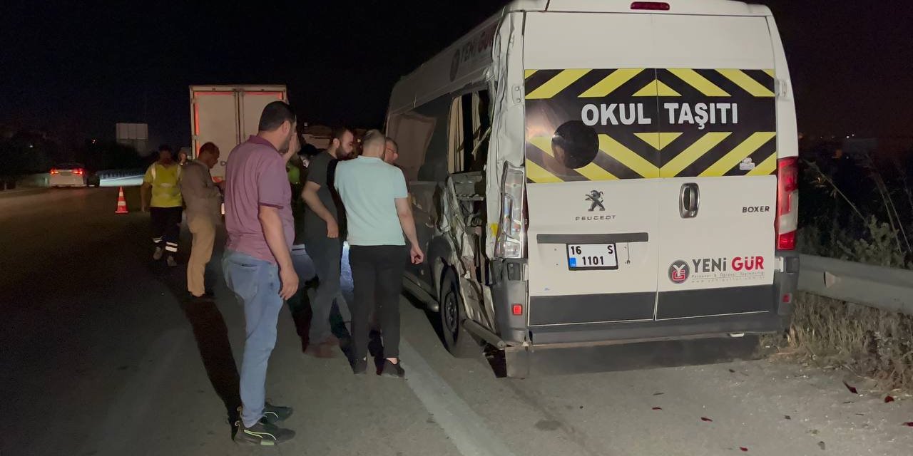 Kontrolden çıkan kamyonet dehşet saçtı: 1 ölü, 2 yaralı