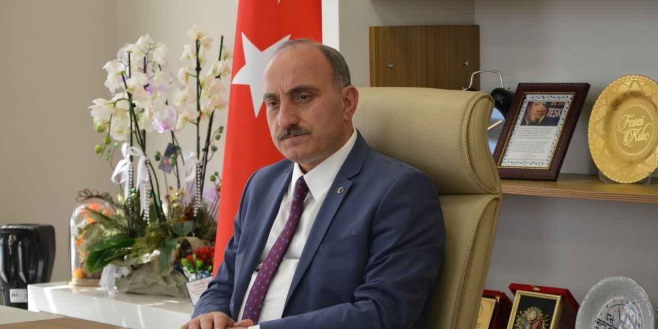 Makamında kalp krizi geçiren Erenler Belediye Başkanı Fevzi Kılıç hayatını kaybetti