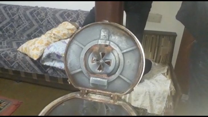 Yaşlı çift sobadan sızan gazdan zehirlendi