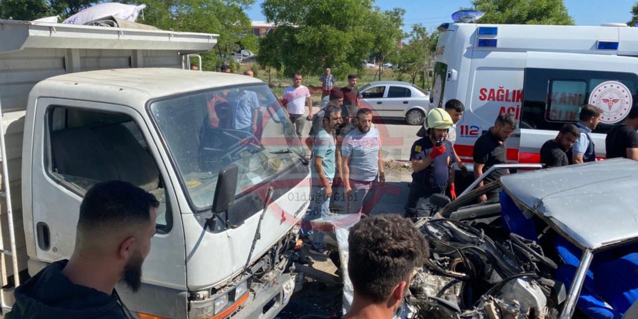 Konya’da otomobil kamyonetle çarpıştı! Nuri Yağmur öldü, 5 yaralı var