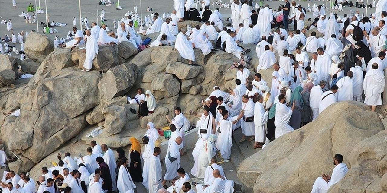 Hacı adaylarının Arafat yolculuğu başlıyor