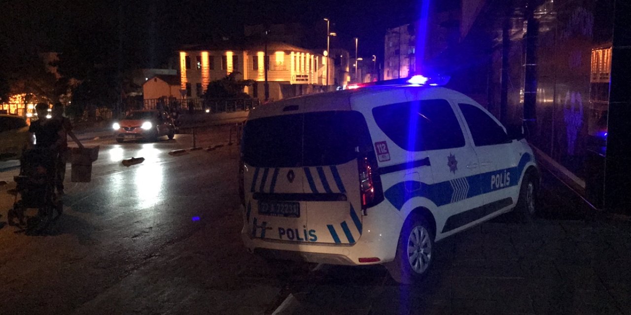 Şahinbey’de kavgaya müdahale eden polis memuru vuruldu