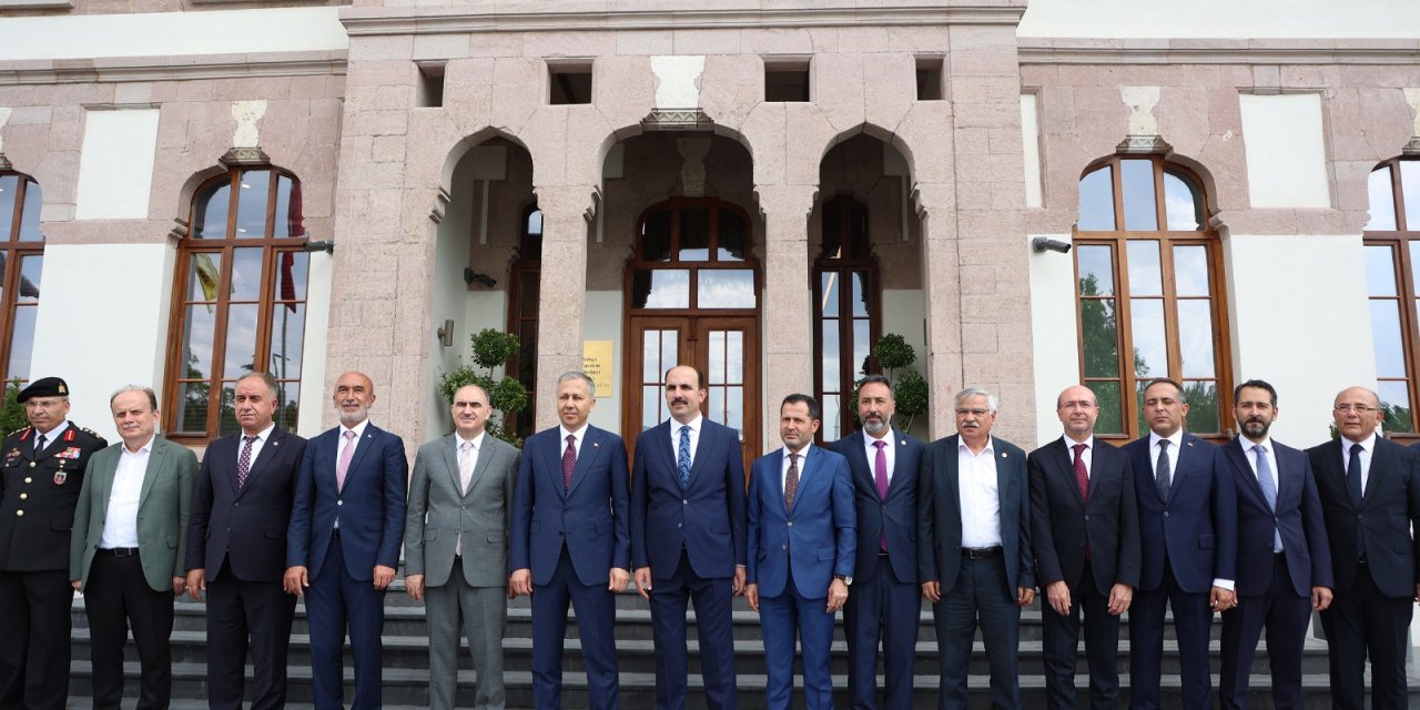 İçişleri Bakanı Ali Yerlikaya Konya Taş Binada