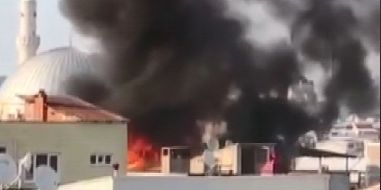 Muhtarın evi alevlere teslim oldu, mahalleli sokağa döküldü