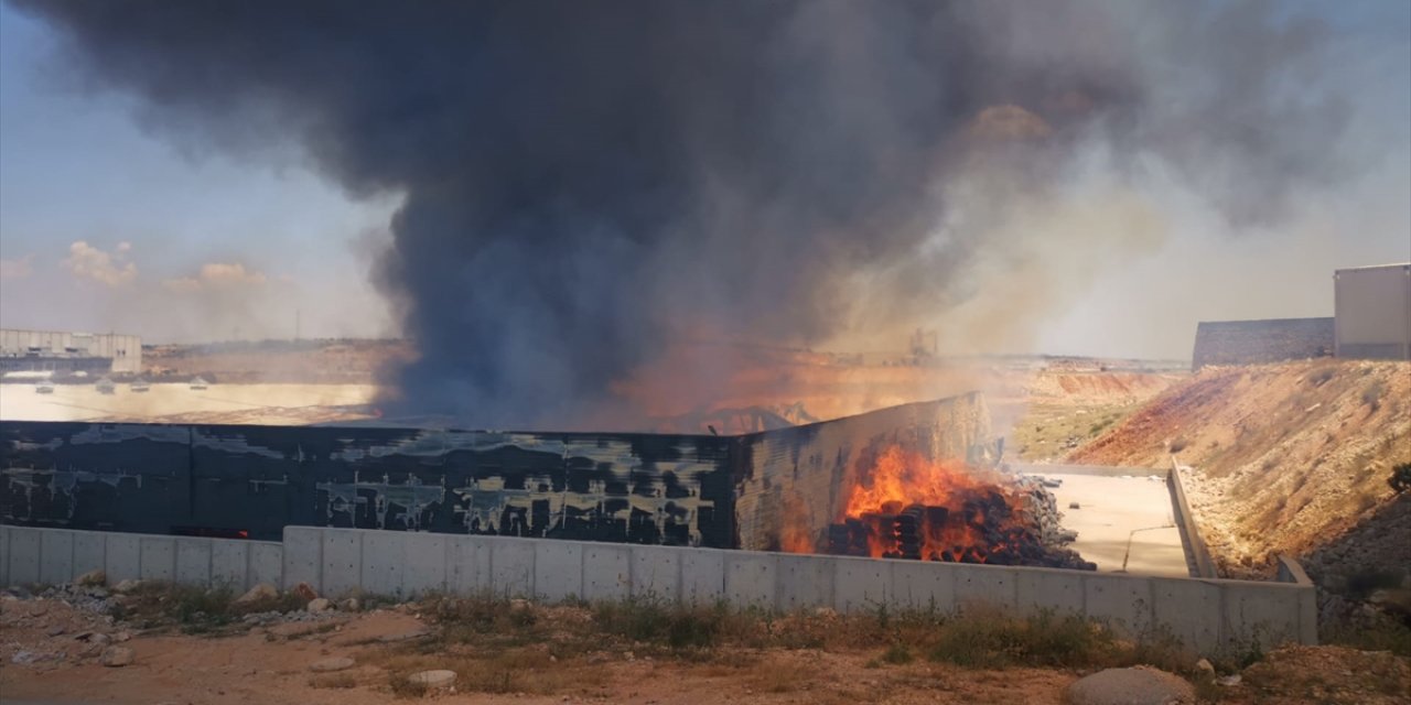 Son Dakika: OSB’de fabrika yangını! Yaralılar var