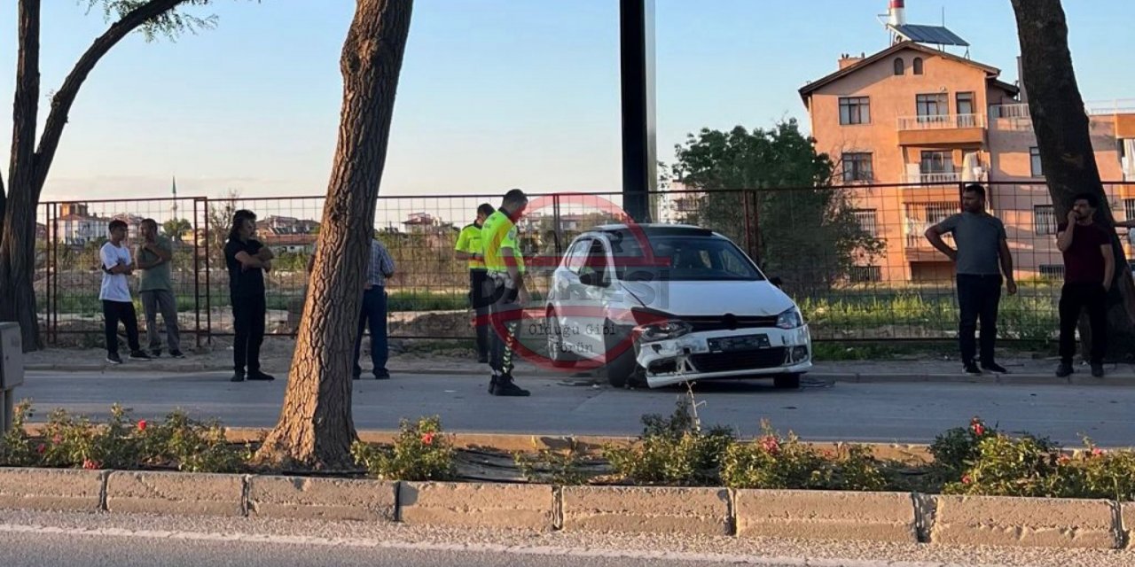 Konya’da 3 çocuğa çarpan sürücü arabayı bırakıp kaçtı